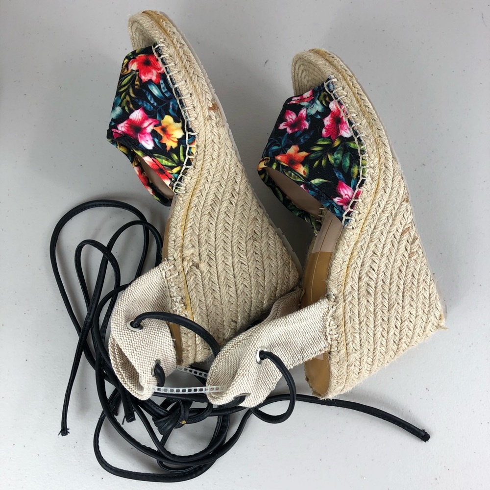 Dolce Vita Wedge Sandals Size 9M - Picture 6 of 8